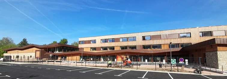 Reconstruction du Lycée Agricole des Combrailles à Pontaumur (63).2.jpg